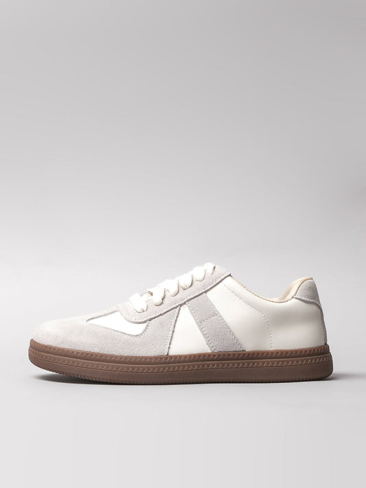 Women's leather casual shoes