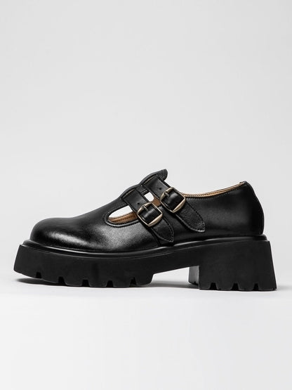 Women's leather shoes
