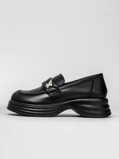 Women's leather shoes