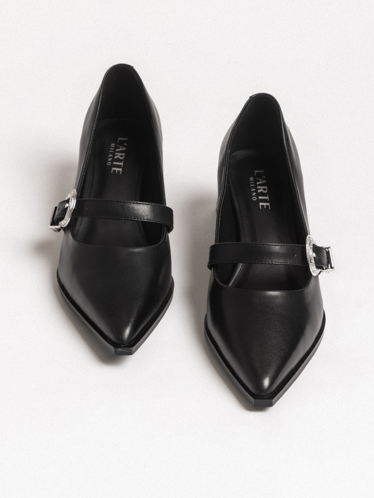 Women's leather shoes